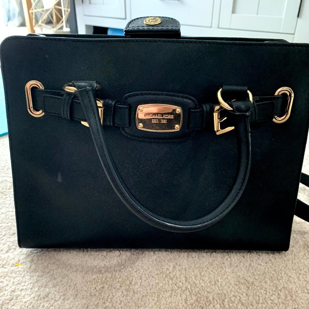 Michael Kors Black & Gold Chain Shoulder Bag